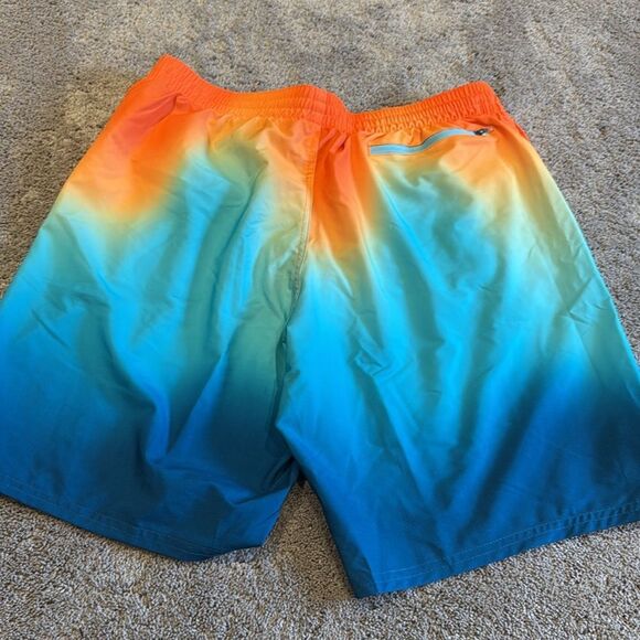 Nike Swim Trunks - Men’s size XL  very good condition only  worn once! - Picture 2 of 5